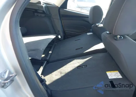 2014 Ford Focus Se z USA, uszkodzony, nr VIN 1FADP3K21EL408287